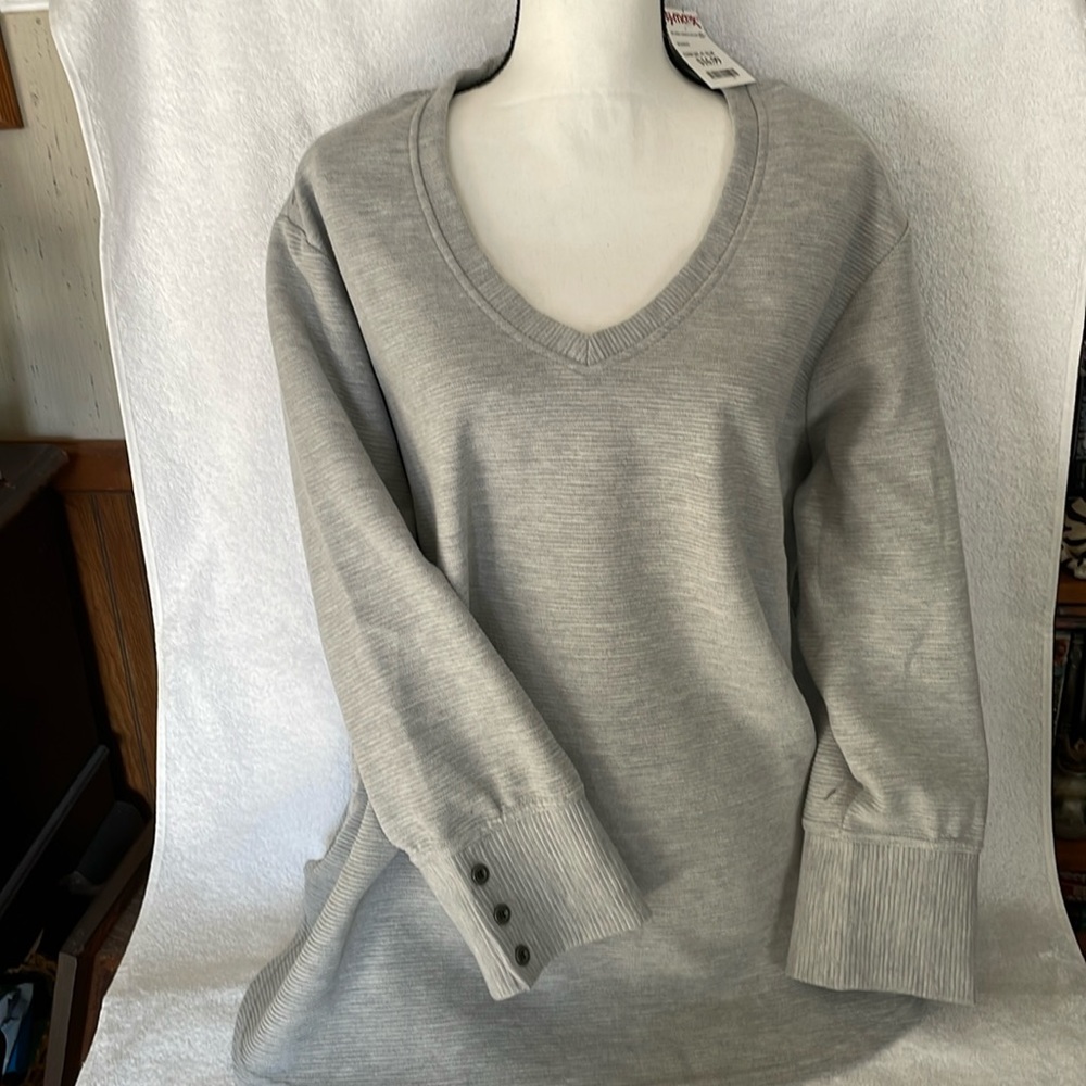 BRAND NEW top